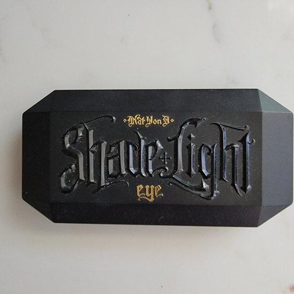 Kat Von D Shade & Light Eye Contour Eyeshadow Palette - Rust - Picture 2 of 3